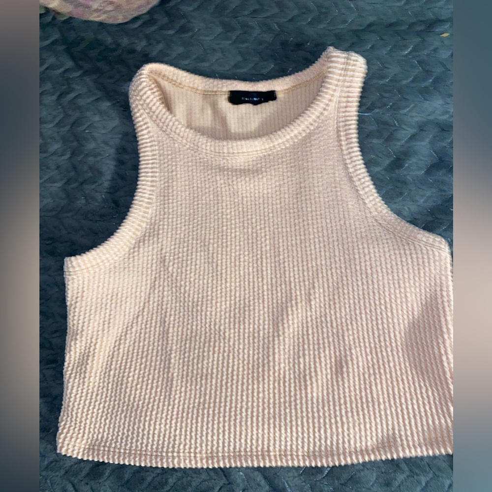 Crop top raised rib material